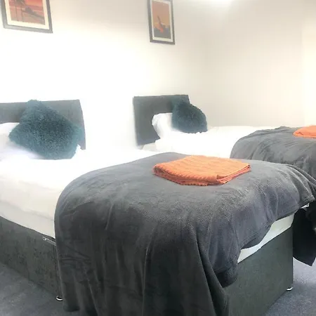 Apartment Beautiful 3 Bedroom 2 Bathroom House Close To Centre Leeds (West Yorkshire)